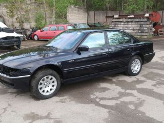 BMW 740