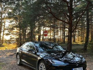 Tesla Model S 386kW