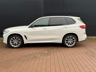 BMW X5 3.0 MHEV 210кВ