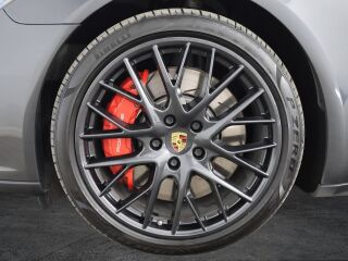 Porsche Panamera Turbo 4.0 404kW