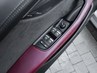 Audi SQ8 S-line 4.0 320кВ
