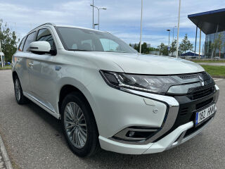 Mitsubishi Outlander PHEV Luxury 4WD 2.4 99kW