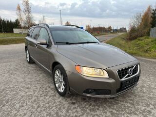 Volvo V70 D5 AWD 2.4 D5 151кВ