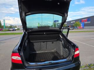 Skoda Superb Elegance Options 2.0 TDI 103kW