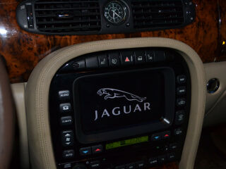 Jaguar XJ 2.7 152kW