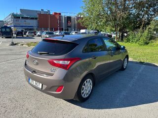 Hyundai i30 1.4 73kW