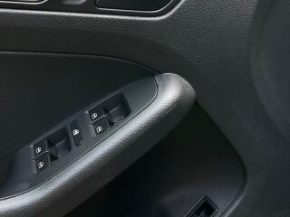 Volkswagen Jetta Bluemotion 1.2 77кВ
