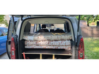 Citroen BERLINGO sisustus