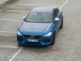Volvo S90 D5 R-Design AWD 2.0 173kW