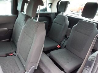 Peugeot 5008 Style Facelift 1.6 R4 HDi 84кВ