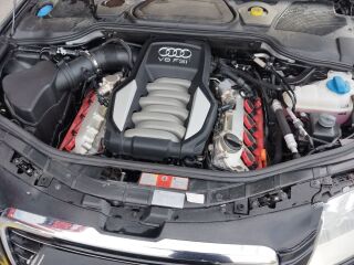 Audi A8 4.2 257kW