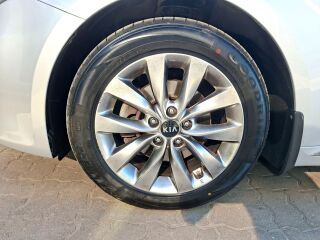 Kia Optima 1.7 104kW