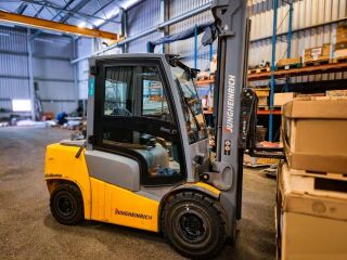 Jungheinrich 3t / 4m 1000 TUNDI