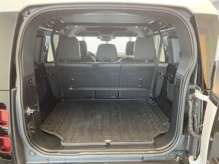 Land Rover Defender 3.0 183kW