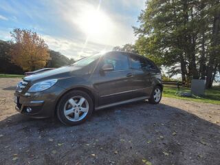 Mercedes-Benz B 180 2.0 80kW