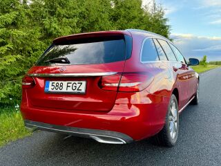 Mercedes-Benz C 220 2.0 143kW