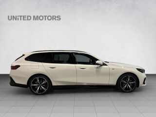BMW 530 e xDrive Touring M-Sportpakett PRO 2.0 R4 220kW