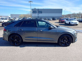 Audi Q8 Quattro S-Line 3.0 TDI 210kW