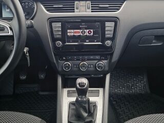 Skoda Octavia Ambition Plus 1.4 110кВ