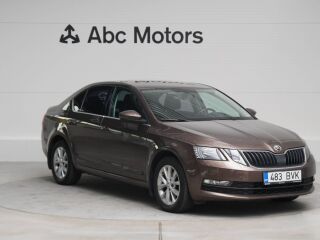 Skoda Octavia Ambition FL PLUS 1.4 110кВ