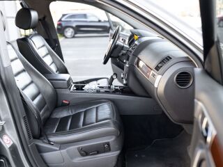 Volkswagen Touareg 4.2 228кВ
