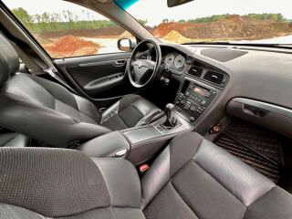 Volvo V70 2.4 R5 D5 136kW