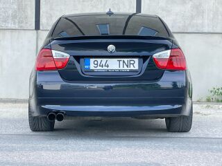 BMW 330 3.0 190kW