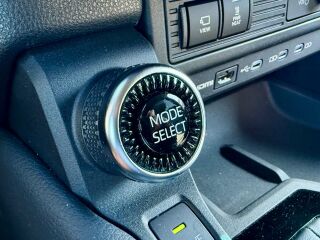 Toyota Land Cruiser SUV 2.8 D-4D Legend Technology 2.8 151кВ