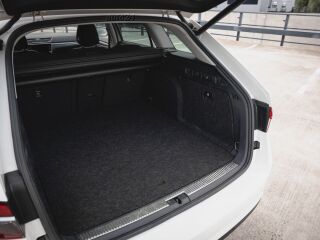 Skoda Superb Facelift 1.4 R4 115kW