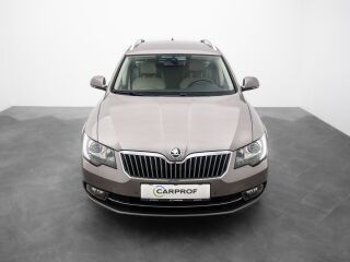 Skoda Superb Combi Elegance 1.8 118кВ