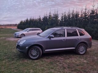 Porsche Cayenne Turbo 4.5 v8 331kW