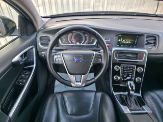 Volvo V60 Cross Country Pro Luxury Bronze 2.0 D3 110кВ
