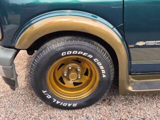 Chevrolet Chevy Van 5.7 180kW
