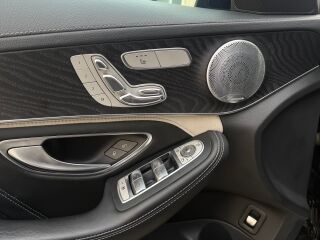 Mercedes-Benz C 63 AMG S 4.0 V8 Biturbo 375kW