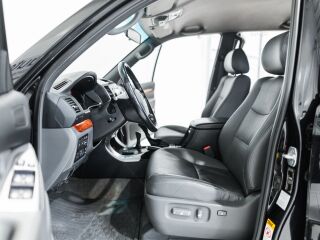 Toyota Land Cruiser Facelift Family Comfort 3.0 122kW