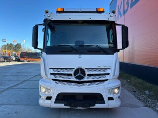Mercedes-Benz Actros 2540 6x2 290kW