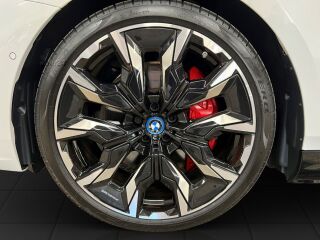 BMW i5 M60 xDrive M-Sportpakett Pro 442kW