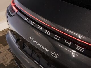 Porsche Panamera 4S 324kW