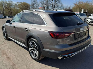 Audi A4 allroad Quattro Matrix LED 2.0 R4 TDi 140kW
