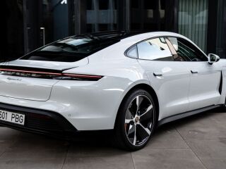 Porsche Taycan 4S Perfomance Battery Plus 420кВ