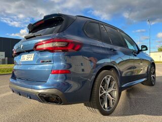 BMW X5 M50 M50i M Sport Individual 4.4 V8 390кВ