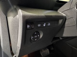 Citroen C4 X Shine PureTech 130 AT8 1.2 96kW