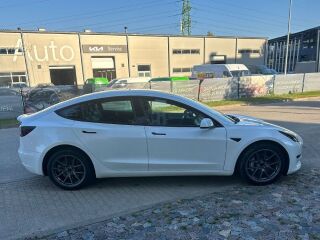 Tesla Model 3 SR+ 239kW