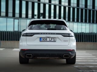 Porsche Cayenne E-HYBRID 3.0 250kW