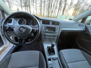 Volkswagen Golf 1.2 77kW