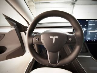 Tesla Model Y Long Range Dual Motor AWD 378kW
