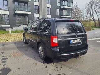 Lancia Voyager Platinum Stow&Go REG TASU MAKSTUD 3.6 V6 208kW