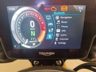 Triumph Speed Triple 1200 RS R3 132kW