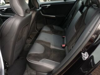 Volvo V60 D4 R-DESIGN EDITION 2.0 140kW