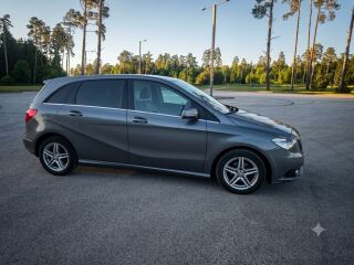Mercedes-Benz B 180 1.5 80kW